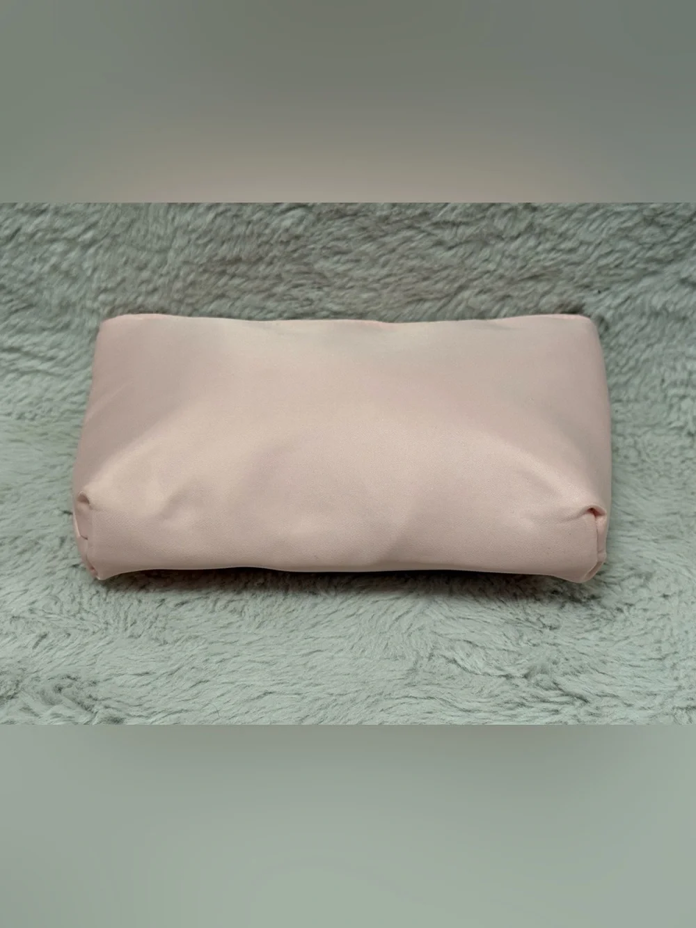 The Unbranded Brand soft pink